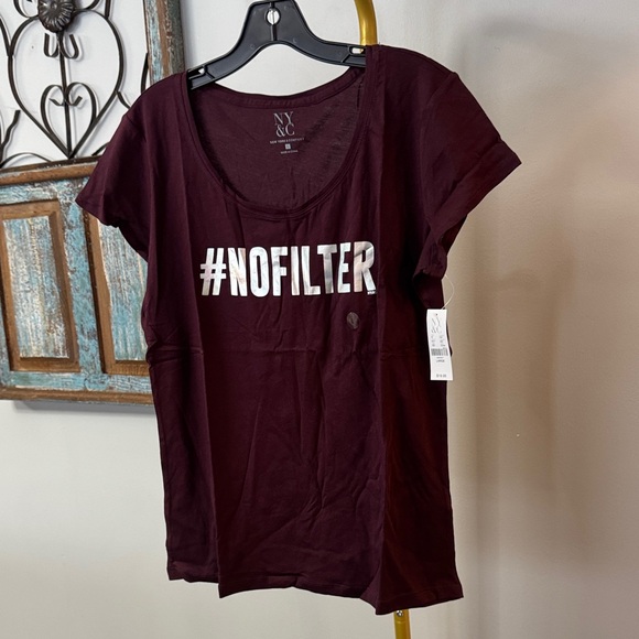 New York & Company Maroon #NOFILTER Tee NWT L - Picture 5 of 11